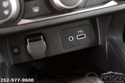 2025 Nissan Versa SV CVT