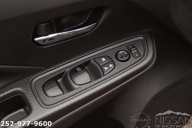 2025 Nissan Versa SV CVT