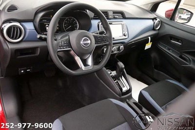 2025 Nissan Versa SV CVT