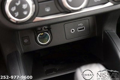 2025 Nissan Versa SV CVT