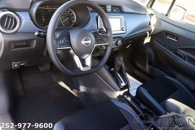 2025 Nissan Versa SV CVT