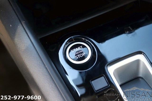 2025 Nissan Versa SV CVT