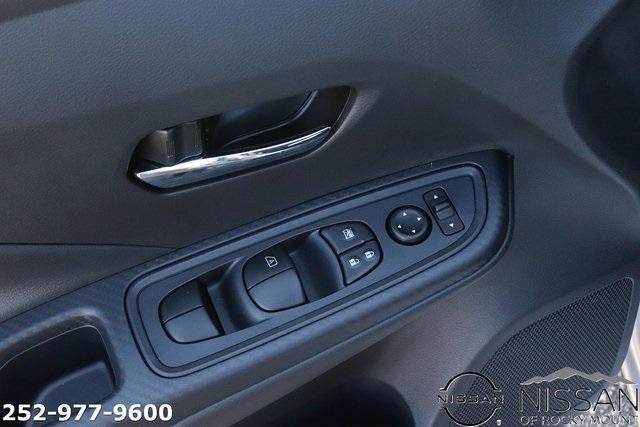 2025 Nissan Versa SV CVT