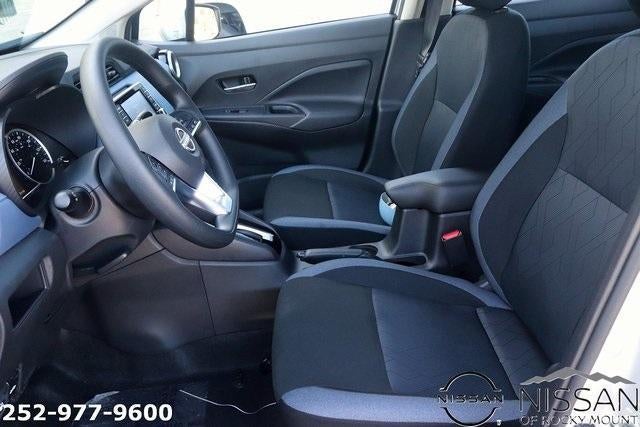 2025 Nissan Versa SV CVT