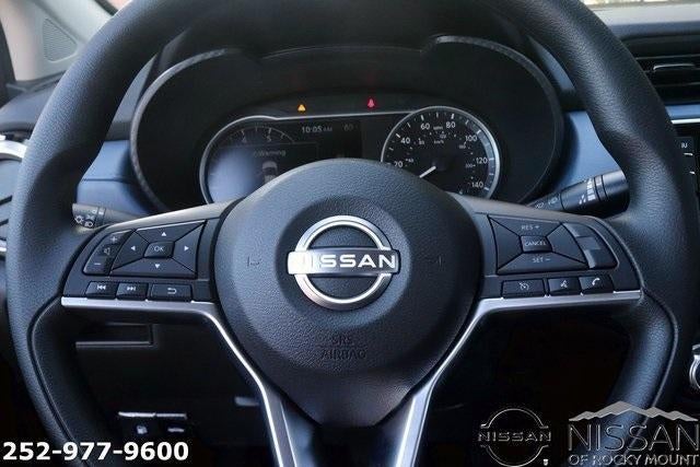 2025 Nissan Versa SV CVT