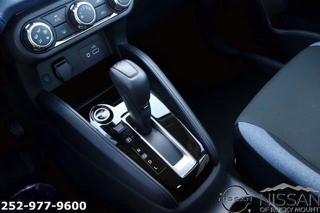 2025 Nissan Versa SV CVT