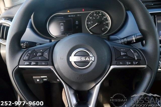 2025 Nissan Versa SV CVT