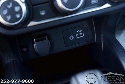 2025 Nissan Versa SV CVT