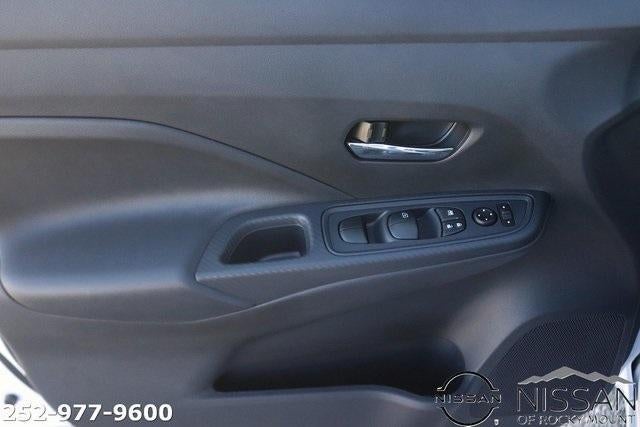 2025 Nissan Versa SV CVT