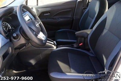 2025 Nissan Versa SV CVT