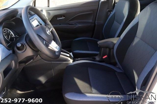 2025 Nissan Versa SV CVT