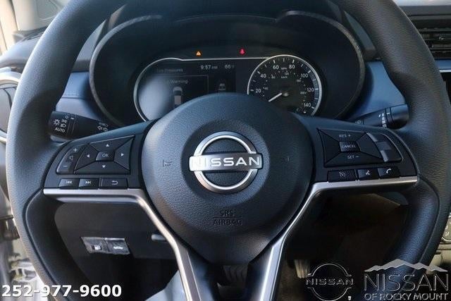 2025 Nissan Versa SV CVT