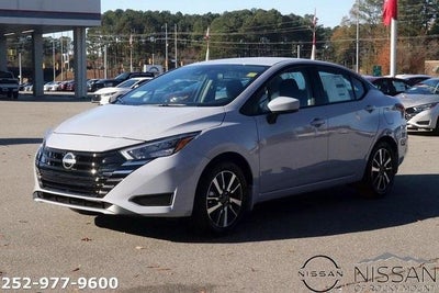 2025 Nissan Versa SV CVT