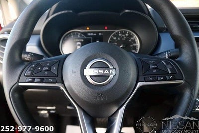 2025 Nissan Versa SV CVT