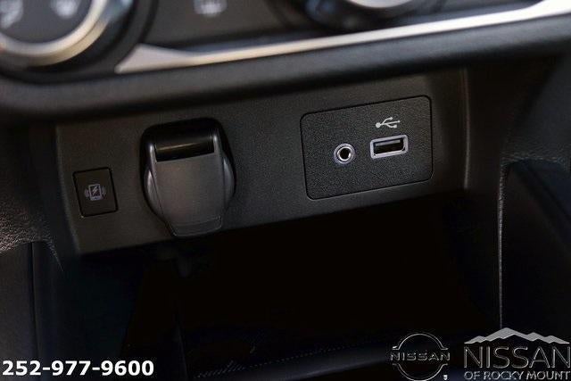 2025 Nissan Versa SV CVT