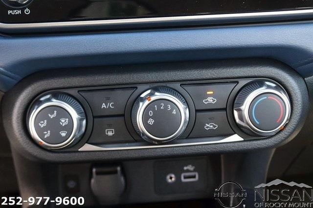 2025 Nissan Versa SV CVT