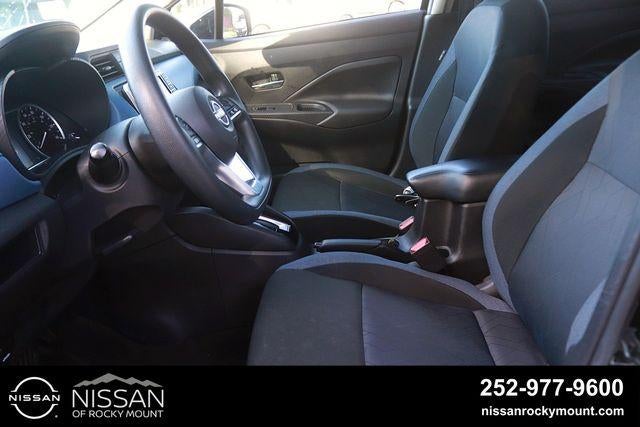 2025 Nissan Versa SV CVT