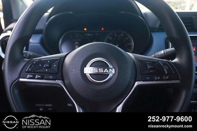 2025 Nissan Versa SV CVT