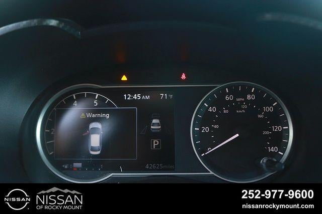 2025 Nissan Versa SV CVT