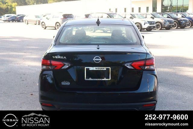 2025 Nissan Versa SV CVT