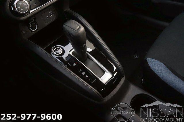 2025 Nissan Versa SV CVT