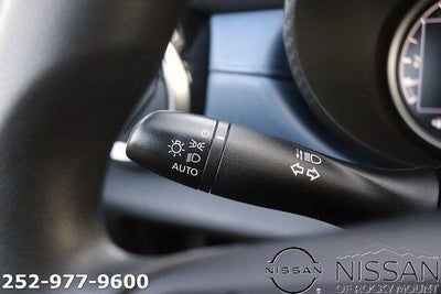 2025 Nissan Versa SV CVT