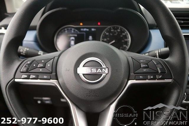 2025 Nissan Versa SV CVT