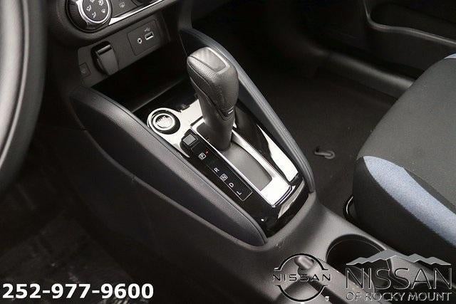 2025 Nissan Versa SV CVT