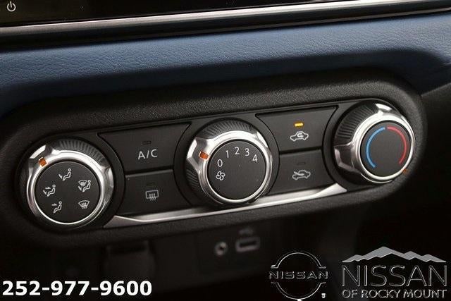 2025 Nissan Versa SV CVT