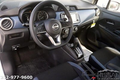 2025 Nissan Versa SV CVT