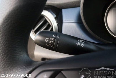 2025 Nissan Versa SV CVT