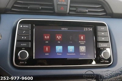 2025 Nissan Versa SV CVT