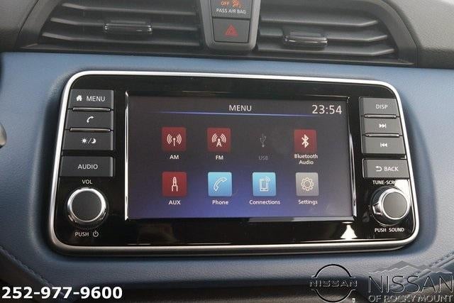 2025 Nissan Versa SV CVT