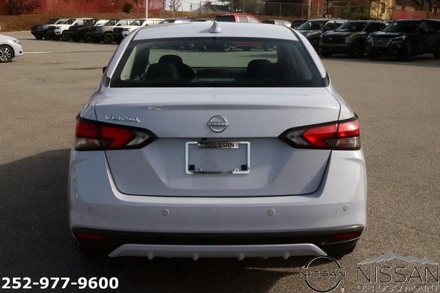 2025 Nissan Versa SV CVT