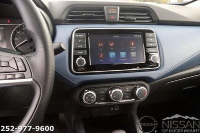 2025 Nissan Versa SV CVT