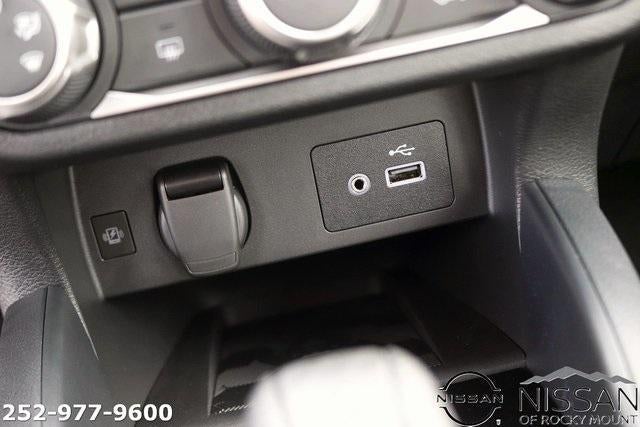 2025 Nissan Versa SV CVT