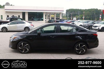 2024 Nissan Versa SR CVT