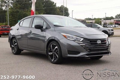 2025 Nissan Versa SR CVT