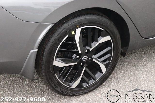 2025 Nissan Versa SR CVT