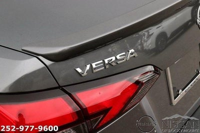 2025 Nissan Versa SR CVT