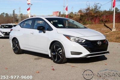 2025 Nissan Versa SR CVT