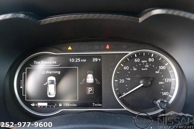 2025 Nissan Versa SR CVT