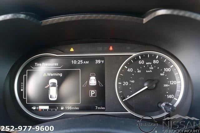 2025 Nissan Versa SR CVT