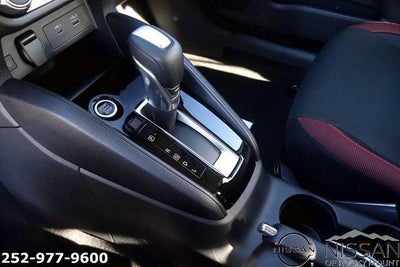 2025 Nissan Versa SR CVT