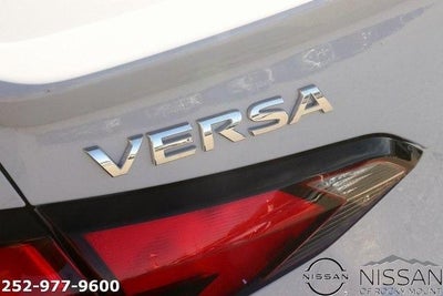 2025 Nissan Versa SR CVT