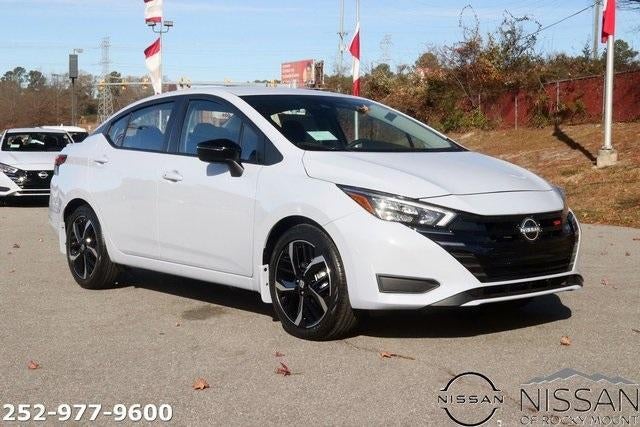 2025 Nissan Versa SR CVT