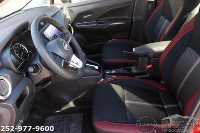 2025 Nissan Versa SR CVT
