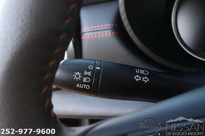 2025 Nissan Versa SR CVT