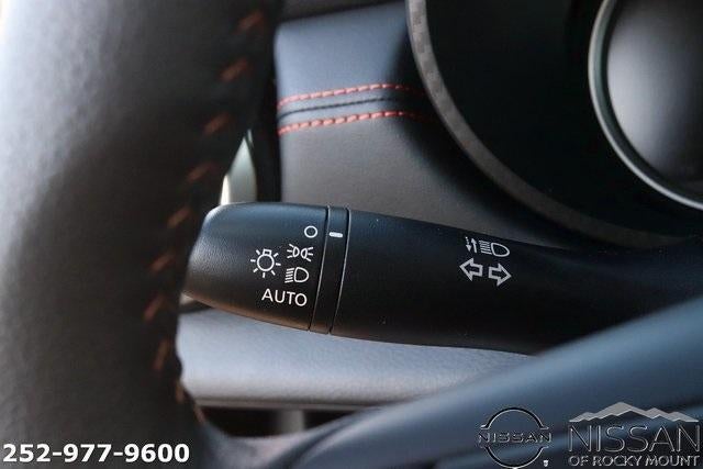 2025 Nissan Versa SR CVT