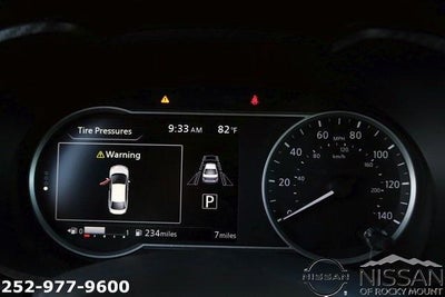 2025 Nissan Versa SR CVT